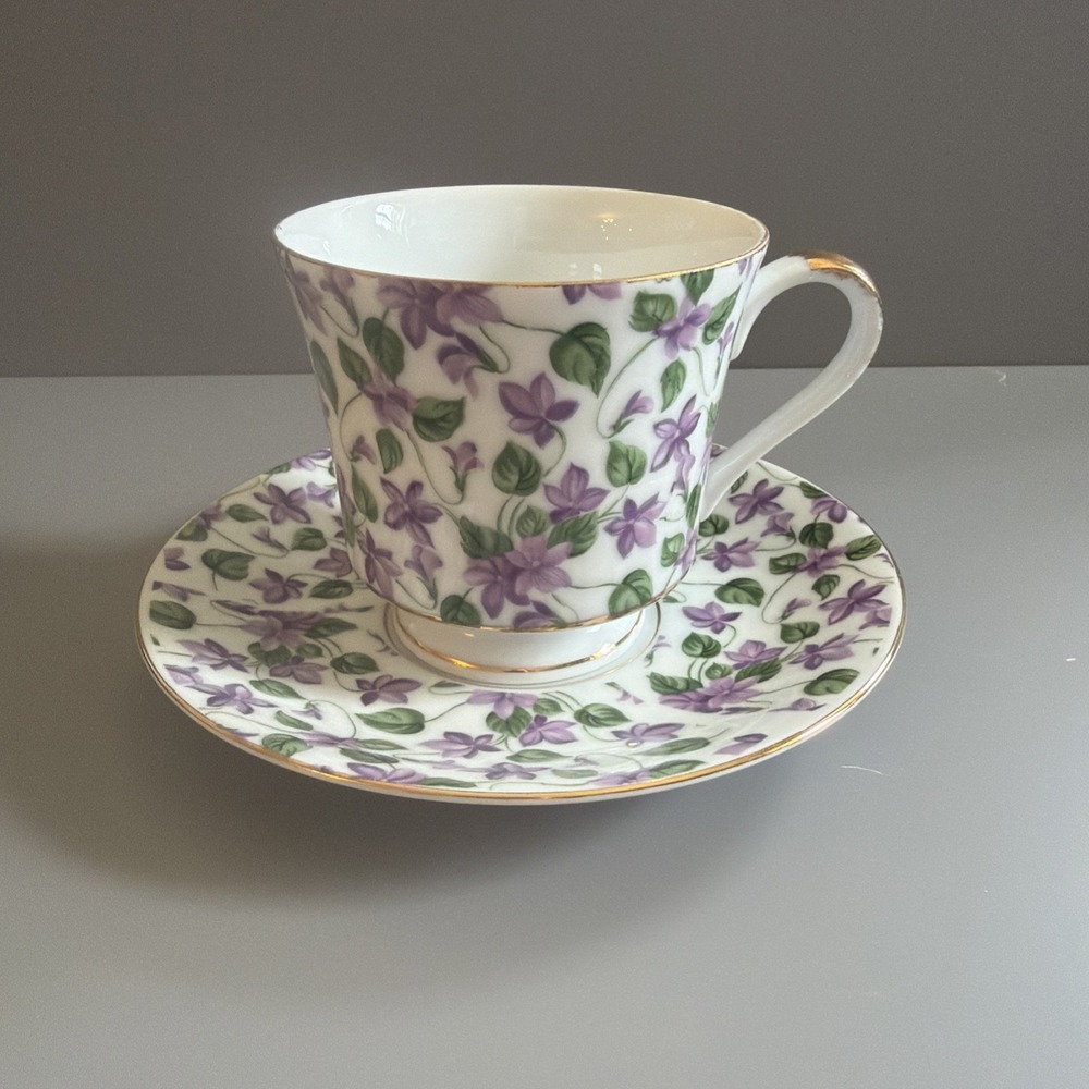 Vintage Mid-Century INARCO E-4322 Tea/Coffee Cup & Saucer Purple Violets